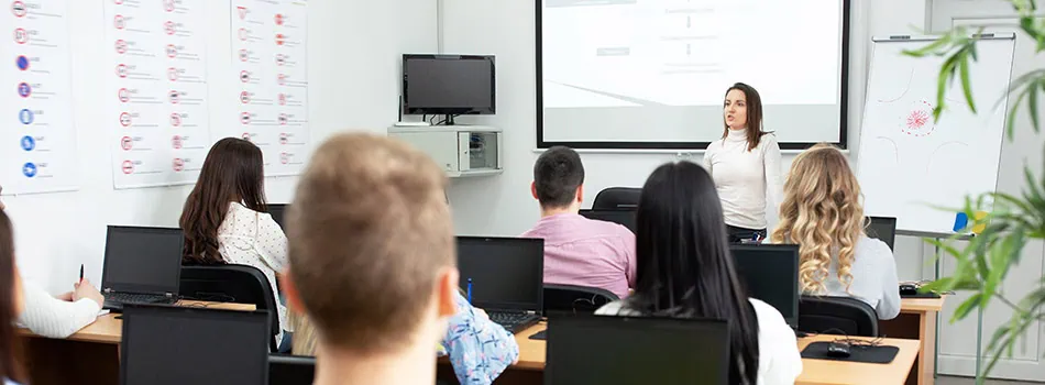 MiaPatente-è-un-software-gestionale-autoscuola-per-le-lezioni-in-sede-e-a-casa